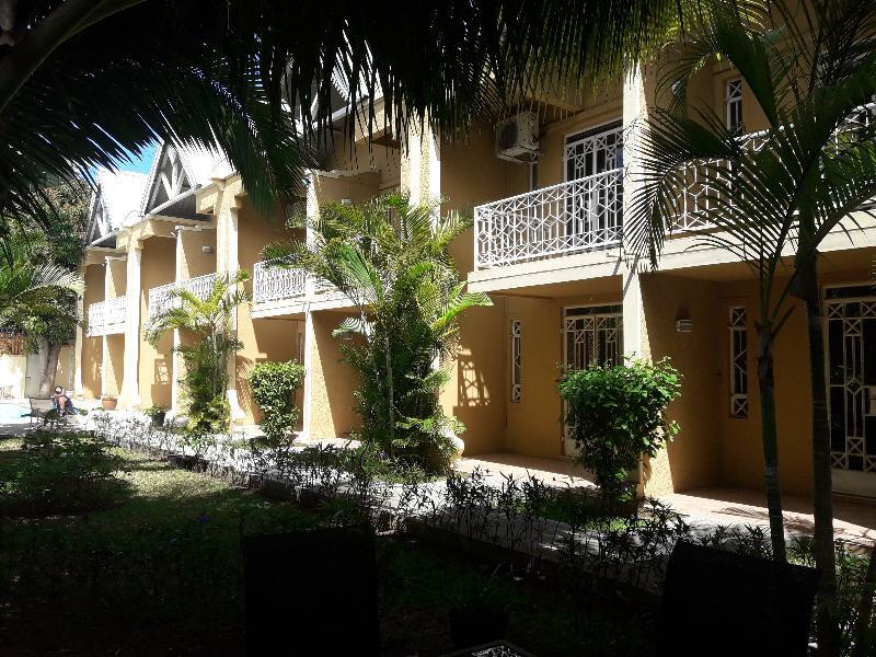 Elysee Residence Trou aux Biches Buitenkant foto